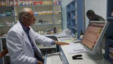 Длъжни ли са аптеките да изпълняват рецепти, издадени от други области на страната?
