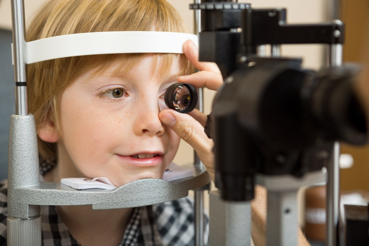 Доц. д-р Виолета Чернодринска, д.м.: Успешното лечение на мързеливото око е възможно и при тийнейджъри!