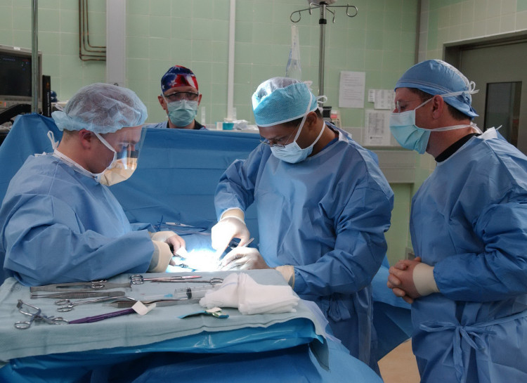 Д-р Стефан Ковачев: Хернията се лекува само с операция!