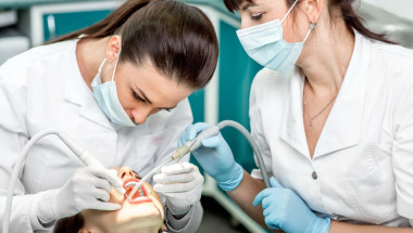 Д-р Поля Петева: Инфекция на зъбите може да доведе до сърцебиене
