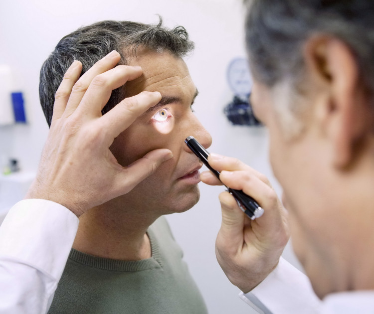 10 000 души годишно ослепяват заради ретинопатия!