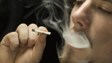 Дизайнерската дрога и смесите за пушене - все по-опасни за тийнейджърите 