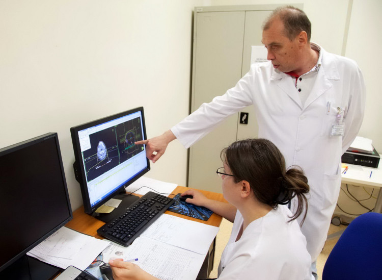 Д-р Румен Лазаров: В „Токуда” онкоболните вече се лекуват и чрез радиохирургия!
