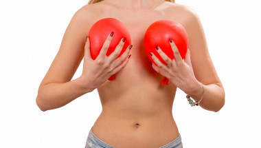 6 признака, които издават силиконовите гърди