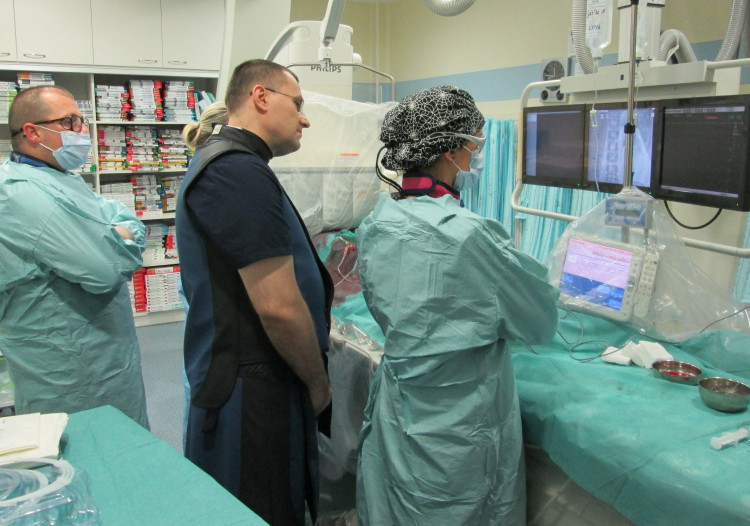 В Александровска болница вече лекуват хипертония чрез бъбречна денервация