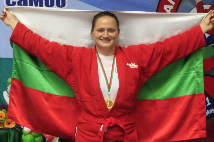 Мария Оряшкова: Сложиха ми импланти в коляното, ще се състезавам още