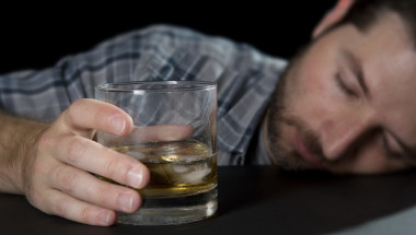 Защо някои хора се напиват по-бързо от други?