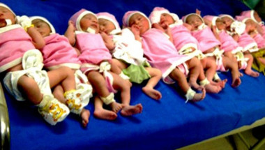 Жена роди 11 момчета без цезарово сечение