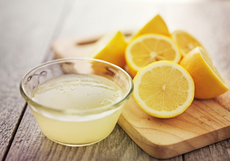 Само половин лимон сутрин гарантира отслабването ни
