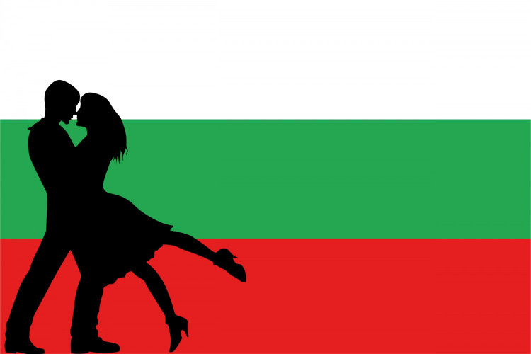 Допитване: Българките си признаха без бой преди 8 март - доволни сме от секса! (ВИДЕО)