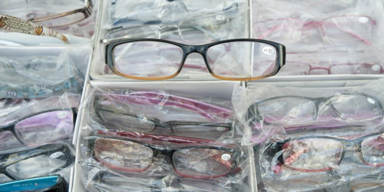 Д-р Димитър Голев: Китайските очила от пазара увреждат зрението