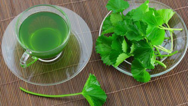 Чай от магданоз – доказан лек за бъбреци и не само
