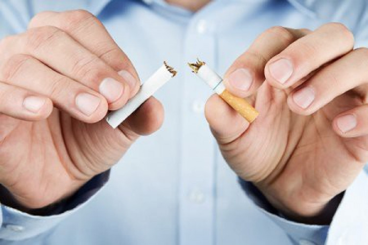 Пушенето предизвиква параноя, твърдят учените