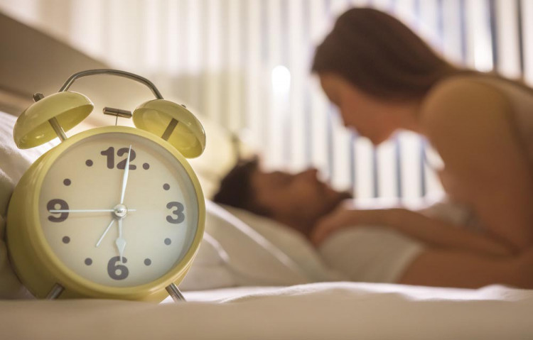 В колко часа е най-доброто време за секс и колко оргазма годишно  трябва да изпитваме?