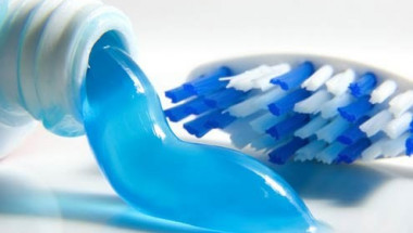 Какво показва етикетът на пастата за зъби (СНИМКА)
