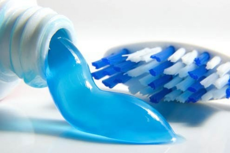Какво показва етикетът на пастата за зъби (СНИМКА)