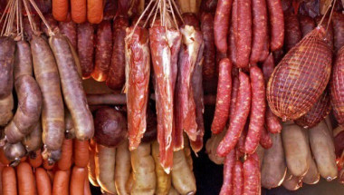 Шотландски учени бият тревога: Обработеното месо причинява рак