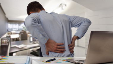 Стеснените бедрени мускули причиняват болки в гърба