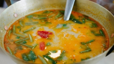 Тази древна китайска супа с джинджифил и чесън преборва грипа, простудата и инфекциите на синусите