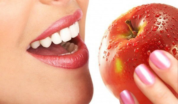 6 ефективни начина за премахване на зъбната плака естествено