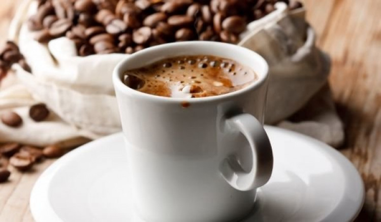 Тези 4 супер полезни напитки идеално заместват кафето