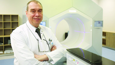 Д-р Румен Лазаров: Вече правим лъчетерапия за 10 минути