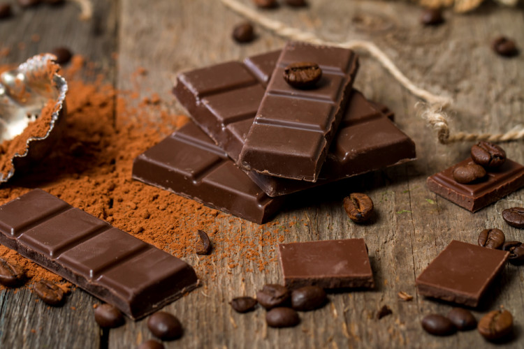 Шоколадът е най-доброто средство против кашлица?!