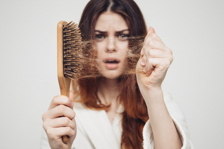 Какво да правя със сухата коса: ТОП 5 правила