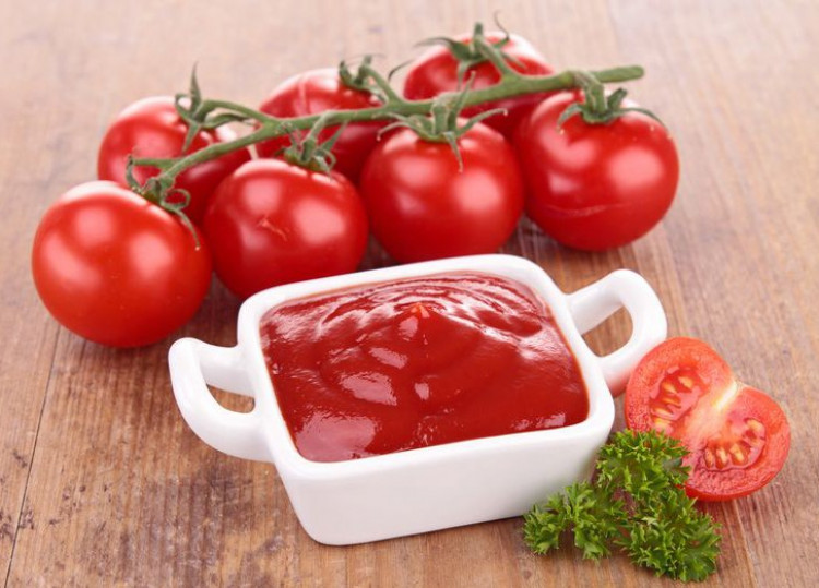 На кои хора е забранено да се докосват до кетчуп и домашна рецепта за диетичен апетитен сос