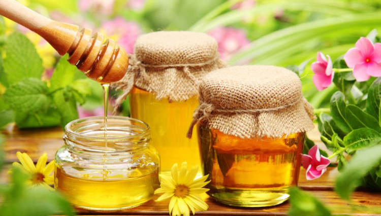 Как да разпознаете фалшивия мед? Просто използвайте тази 4 прости трика! ВИДЕО