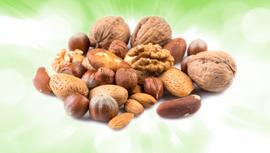 Орехите ни пазят от сърдечни болести