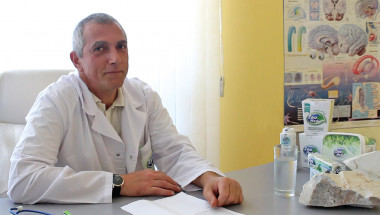 Д-р Топалов, специалист вътрешни болести, МВР болница: Зеолитът пречиства тялото и ни лекува от множество заболявания