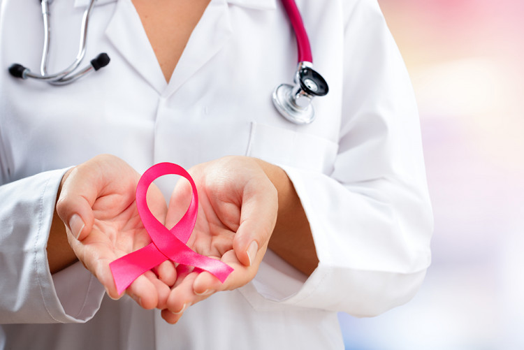 Развенчават най-упоритите митове за рака на гърдата