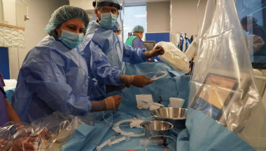 За първи път в България извършиха алтернатива на отворената операция на сърце