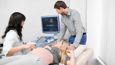 Какви изследвания се полагат на бременните?