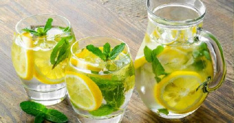 4 мита за ползите от лимоновата вода