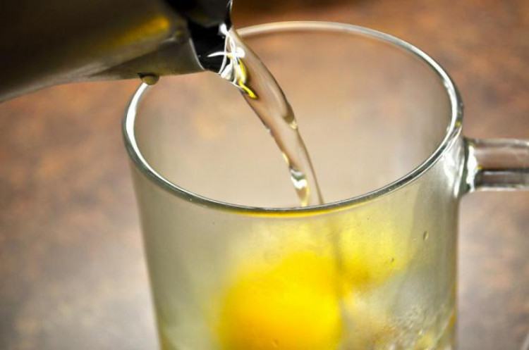 8 добри причини защо всеки трябва да пие вода с мед