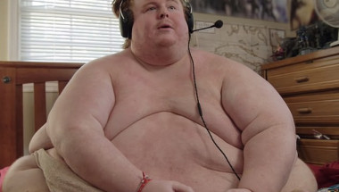 Шокиращо: 34-годишен мъж над 300 кг: Ще ям, докато умра! (ВИДЕО/СНИМКИ)