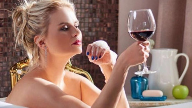 Как се променя тялото, ако се мием 1 седмица с вино