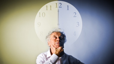 Защо колкото повече остаряваме, се засилва усещането, че времето тече по-бързо ?