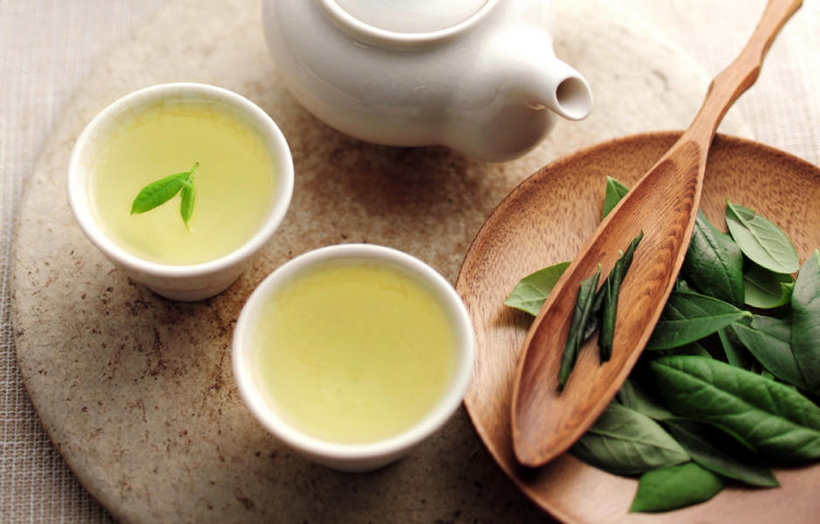 Енергизиране, облекчаване на болката и други 5 причини да започнете да пиете чай от маслинови листа