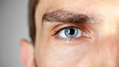 Лекари изброиха 6-те ранни симптома на рак на очите