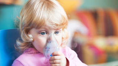Доц. д-р Владимир Ходжев: Висок е рискът от астма при деца, родени със секцио