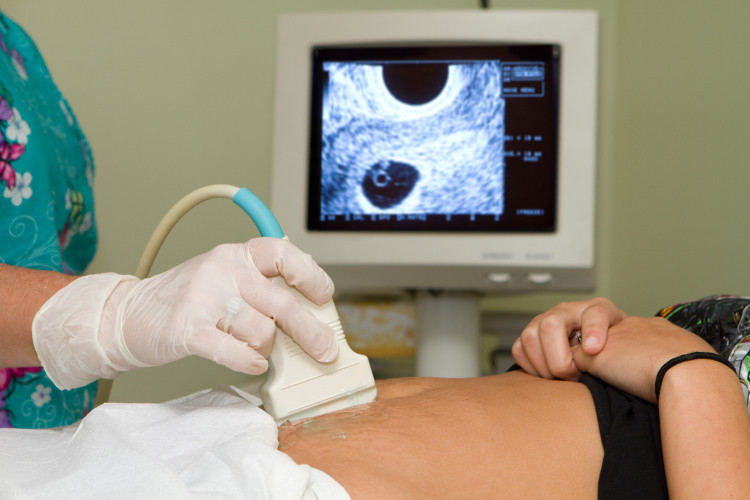 Кой трябва да прави предоперативните изследвания при аборт?