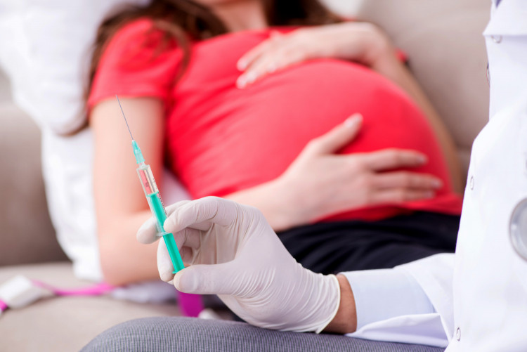 Имат ли право на медицинска помощ неосигурените бременни жени?