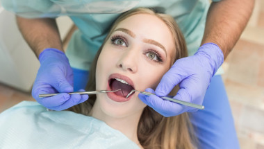 Д-р Венцислав Стоев: Заради липсващи зъби може да се появят болки в кръста и коленете