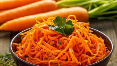 Какво представляват моркови по корейски и кой абсолютно не трябва да ги яде