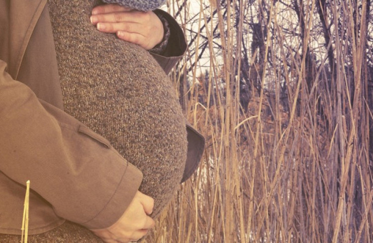 Мрежата гърми:  Тези жени забременяха изненадващо, само защото... СНИМКИ