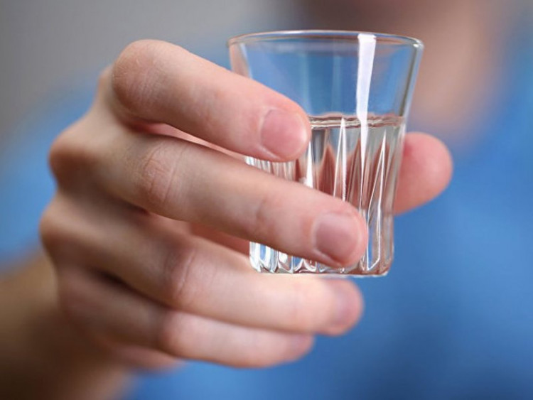Терапия с водка убива коронавируса