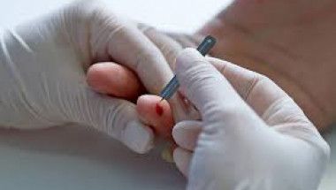 Защо се взима кръв от безименния пръст?